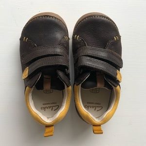 Clarks toddler shoe